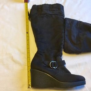 Black Knee Boots, Size 9W, Buckles, Back Zipper, Wedge Heel EUC
